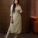 Satya sri Instagram – 💥💚

#satyasri #actresssattasri #tollywood #teluguqueen #instagood #bepositive #behappy #satyasrifanforever #satyasristories