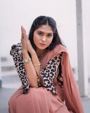 Satya sri Instagram - 🫶⚡️

PC: @ravi_cross_clickx 

#satyasri #jabardasth_satyasri #actresssatyasri #tollywood #teluguqueen #instagood #bepositive #hyderabad #satyasrifanforever #satyasristories