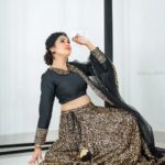 Satya sri Instagram - Classy in the new black… Pc: @ravi_cross_clickx #satyasri #actresssatyasri #jabardasth_satyasri #tollywood #teluguqueen #black #behappy #bepositive #satyasrifanforever #satyasristories
