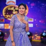 Satya sri Instagram - Wishing you and your loved ones a joyous and prosperous Diwali! May this festival of lights bring happiness, good health, and success into your life #mallimalliidiraniroju #etv #mallemala PC: @ravi_cross_clickx #satyasri #diwali #satyasristories #diwalivibes✨ #diwalicelebrations💥 #diwalispecial💥 #satyasri