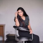 Satya sri Instagram - 🖤🩶 PC: @ravi_cross_clickx #satyasri #actresssatyasri #jabardasth_satyasri #teluguqueen #tollywood #blackdress #instagood #bepositive #behappy