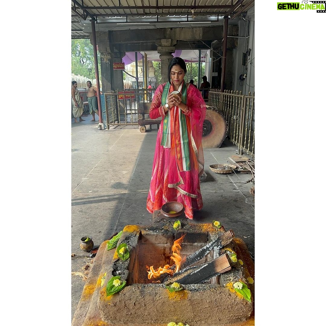 Satya sri Instagram - Here’s to the final moments of 2023 end with devotional moments….. Wrapping up 2023 with a heart full of gratitude! To my incredible audience, your support has been my greatest blessing. Thank you for being with me through the highs and lows. Here's to more adventures, milestones, and shared moments in the coming year Humbled and honored to be a guest at AMARALINGESWARA TEMPLE ! Immensely grateful to the temple officials CEO OF TEMPLE GOPI GARU and SAHA HRUDAYA FOUNDATION SRINIVAS GARU for their warm welcome and hospitality. Thank you" #Grateful #YearEndThanks #CheersTo2024 #gratitude #TempleBlessings #thankyou