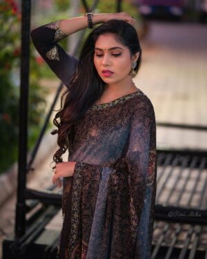 Satya sri Instagram - Beauty with loyalty 
 
PC: @ravi_cross_clickx 

#satyasri #jabrdasth_satyasri #actresssatyasri #tollywood #teluguqueen #instagood #behappy #bepositive #satyasrifanforever #satyasristories
