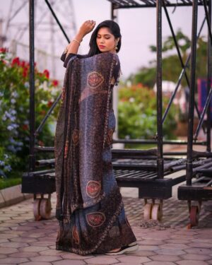 Satya sri Instagram - Beauty with loyalty 
 
PC: @ravi_cross_clickx 

#satyasri #jabrdasth_satyasri #actresssatyasri #tollywood #teluguqueen #instagood #behappy #bepositive #satyasrifanforever #satyasristories