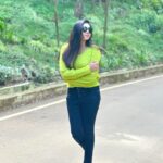Satya sri Instagram - OOTY BOTANICAL GARDEN #ilovethisplace❤️ #nature #satyasri #jabardasth_satyasri #actresssatyasri #tollywood #teluguqueen #instagood #botanicalgarden #satyasrifanforever #satyasristories Govt Botanical Garden Ooty