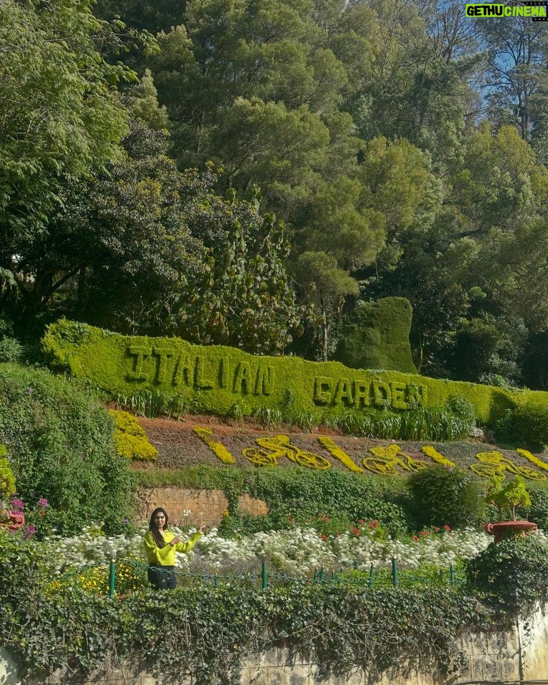 Satya sri Instagram - OOTY BOTANICAL GARDEN #ilovethisplace❤️ #nature #satyasri #jabardasth_satyasri #actresssatyasri #tollywood #teluguqueen #instagood #botanicalgarden #satyasrifanforever #satyasristories Govt Botanical Garden Ooty