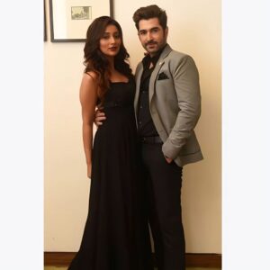 Sayantika Banerjee Instagram - Happy Birthday Love.... Always Favourite Superstar... @jeet30 Da😌❤🧿!! . . . @iamsayantikabanerjee #sayantikabanerjee #sayantikabanerjeeofficial #bindassayantika #instagood #trending #love ★ Happy Birthday to You ★