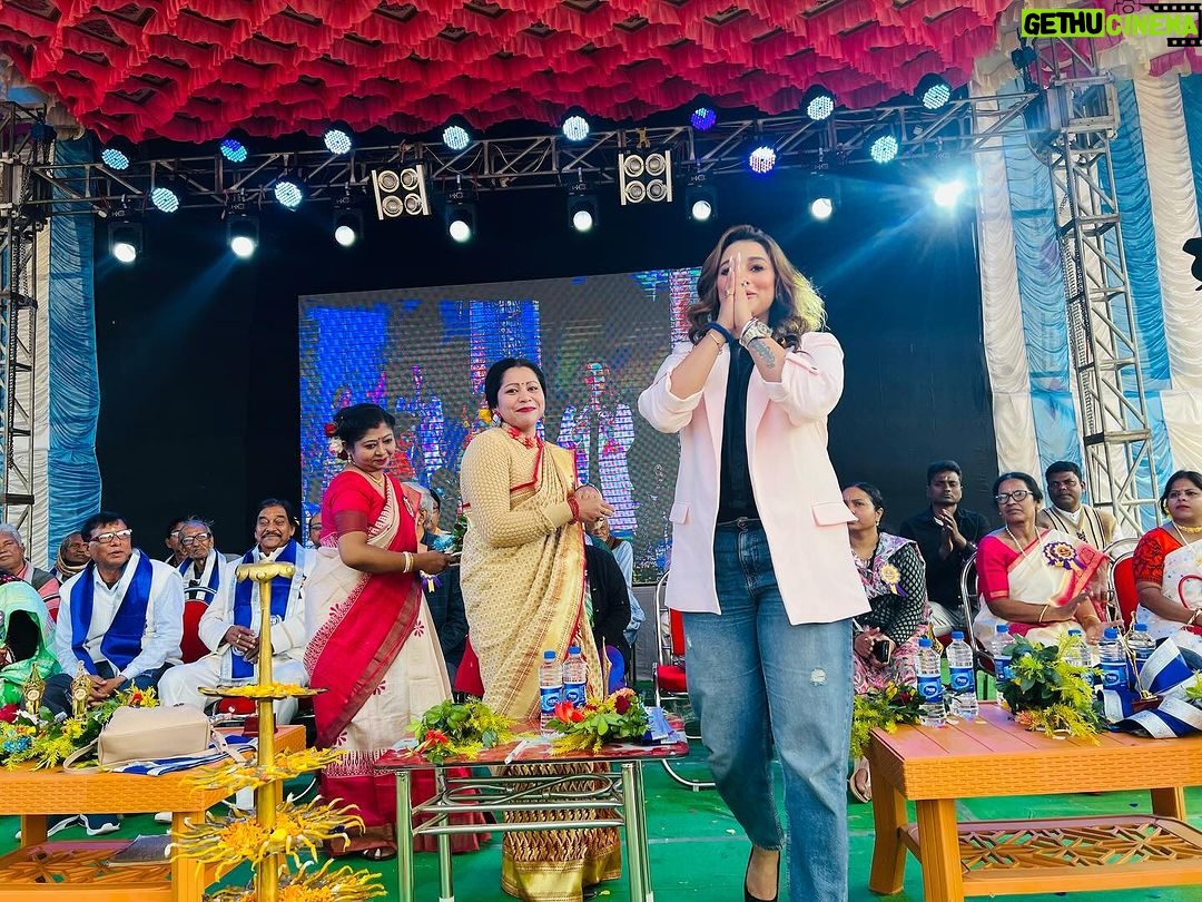 Sayantika Banerjee Instagram - 16/12/23- Bankura- Taldangra Girls High School…. 25th Year Celebration 🎉 #pasheachibankura #withlovesayantika
