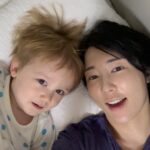 Sayuri Fujita Instagram - 할머니 할아버지에 영상 편지 찍었는데 젠은 내 말 따라하는 따라쟁이. 日本にいるおばあちゃん、おじいちゃんにビデオレターを撮った。全はママの言葉の真似するまねっこさん。I sent a short video message from me and Zen to grandma and grandpa.