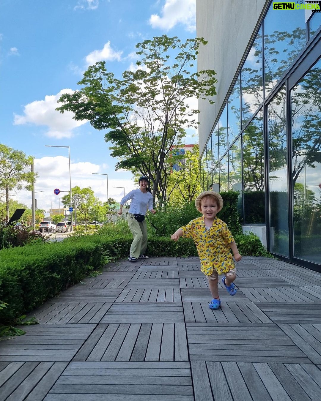 Sayuri Fujita Instagram - 여름이다.하늘도 예쁘고 여름냄새가 난다. 夏のにおいがした。Summer vibes🌞
