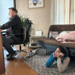 Sayuri Fujita Instagram - 할리뽕을 항상 지켜보고있다. i’m always keeping an eye on Robert Holley. ハーリーさんをいつでも監視してる🫡#수상하면바로112