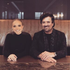 Scott Borchetta Instagram - So proud to continue our relationship with @daniellebradbery !  There isn’t a better singer or better human… excited about our future DB!  @bigmachinelabelgroup
