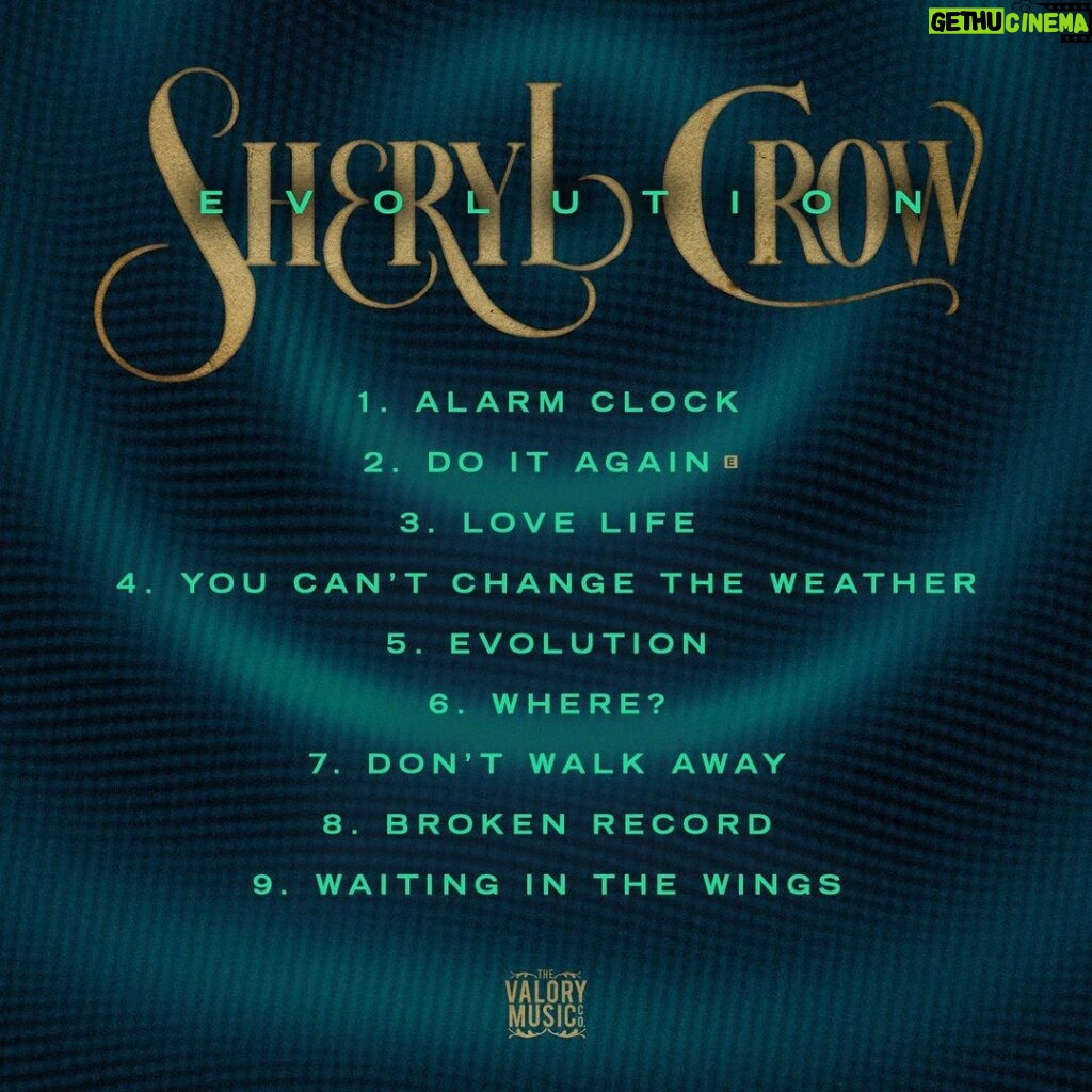 Scott Borchetta Instagram - I couldn’t be more thrilled that the one and only @sherylcrow recorded another album! 👊 EVOLUTION is such a great record and you can get a taste by streaming and downloading its first single, “Alarm Clock.” Did I mention she is getting inducted tonight into the @rockhall?! ICON. #RockHall2023