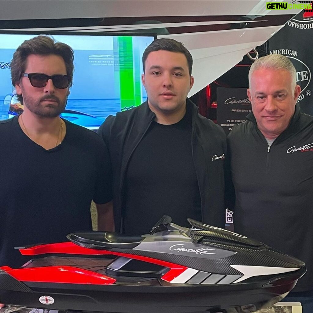 Scott Disick Instagram - With the boys from the team @cigaretteracingteam