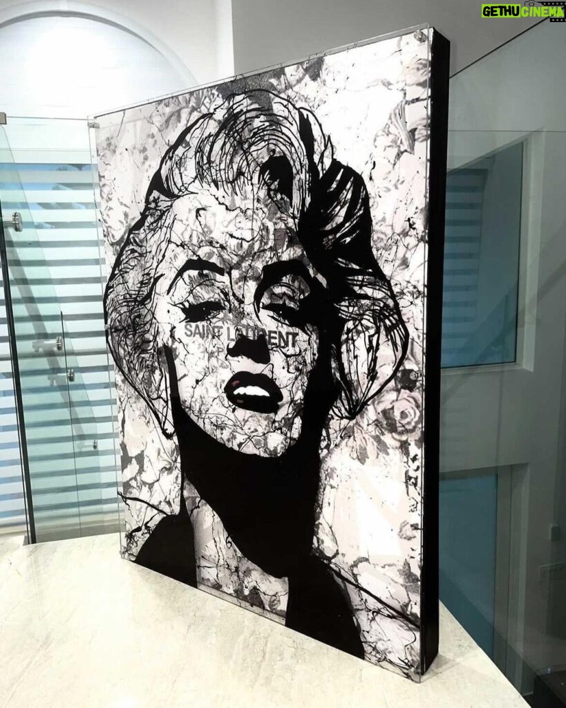 Scott Disick Instagram - Love my new Marilyn piece by @_aarongigi. Need to hang this somewhere good.
