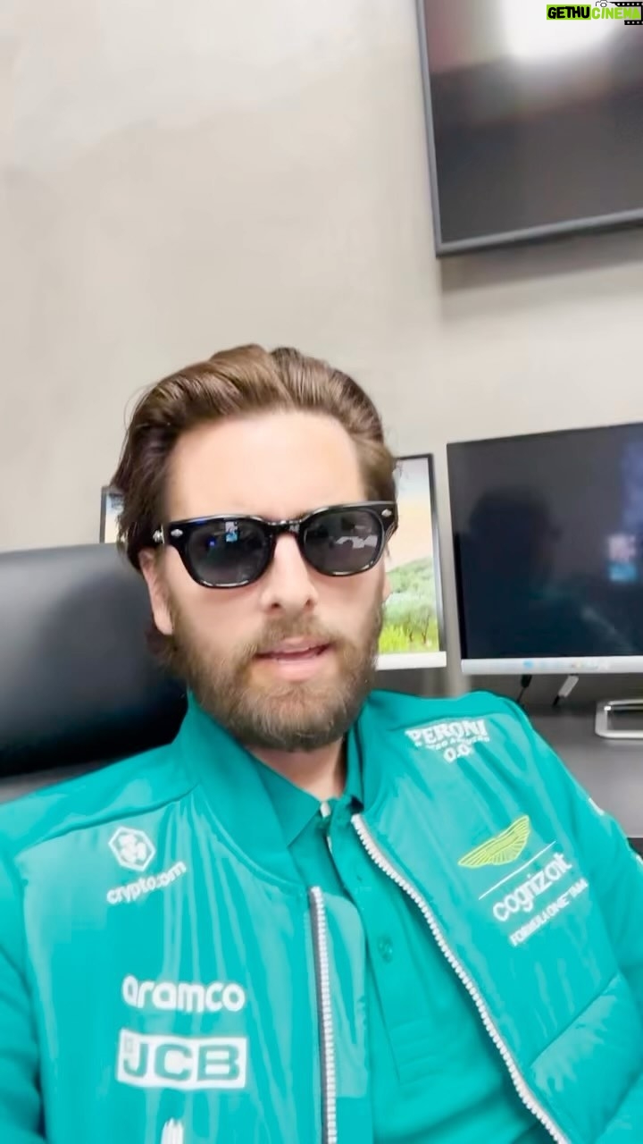 Scott Disick Instagram - Hey guys go follow @g_g_timepieces for epic watches and luxury. They found the exact watch I had been searching for at an amazing price! They are also doing a Rolex giveaway so be sure to follow them and comment on their post to enter 2 win a FREE Rolex!