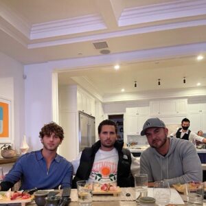 Scott Disick Instagram - Private 🍣 dinner Doctor approved and Marked safe #throwback with the boys