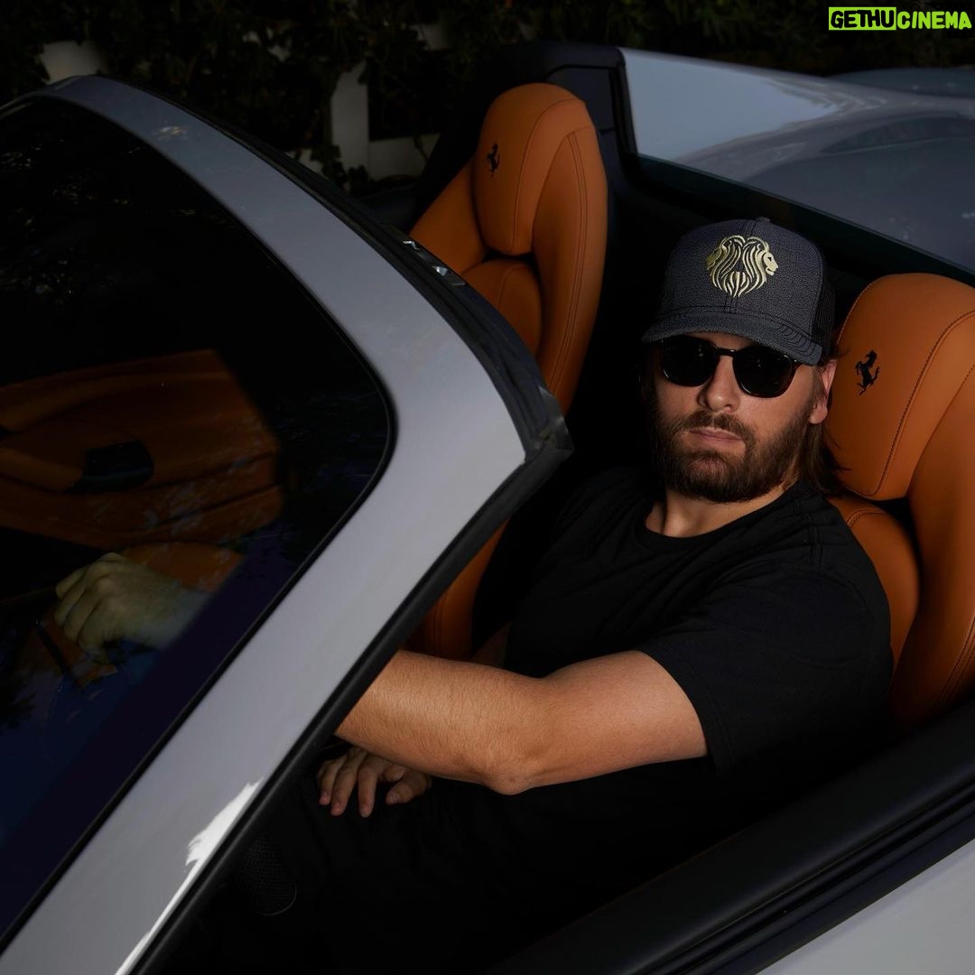 Scott Disick Instagram - Start your engines and get ready, Florida! My Champagne Leo De Verzay is finally here, just in time to celebrate F1 season! We're thrilled to announce that we've partnered with RNDC (@rndcusa), one of the nation’s leading wholesale beverage alcohol distributors, to bring the Taste of Luxury to every club, bar, restaurant, and liquor store near you. If they don't have it yet, simply ask your local store and they will be happy to order it for you! Let's raise a glass and celebrate life together. 🍾🥂 Stay tuned for more updates!
