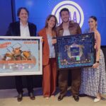 Sebastián Yatra Instagram - Tenía pendiente compartirles esto 🥹🥹🥹🫶🏻 me nombraron el Artista del Año en la @riaa_awards Asociación de la Industria Discográfica de Estados Unidos 🇺🇸🇺🇸🇺🇸 es LOQUISIMO ver que Dharma llegó a 5X PLATINO en el país donde crecí y donde el idioma español cada vez tiene más presencia… y que la gente ahí además esté siendo impactada positivamente con mi música y mensaje es un ******* 🥹🩵✨🙏🏻🫶🏻 será que el año entrante hay nuevo disco? 💿 Washington D.C.
