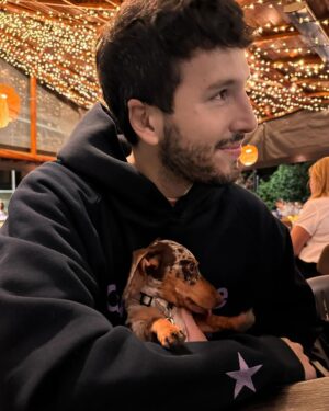 Sebastián Yatra Instagram - sigan a @mr.chokis
