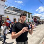 Sebastián Yatra Instagram - 20 de julio en Colombia 🇨🇴🇨🇴😍😍 feliz independencia a nuestro hermoso país, ser de esta tierra es el mayor orgullo… 💛💙❤️🙏🏻 Filandia, Quindío, Colombia