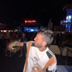 Sebastián Yatra Instagram - es normal el movimiento de mis pies en el último video? 🐡🦑 Ibiza
