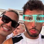 Sebastián Yatra Instagram - es normal el movimiento de mis pies en el último video? 🐡🦑 Ibiza