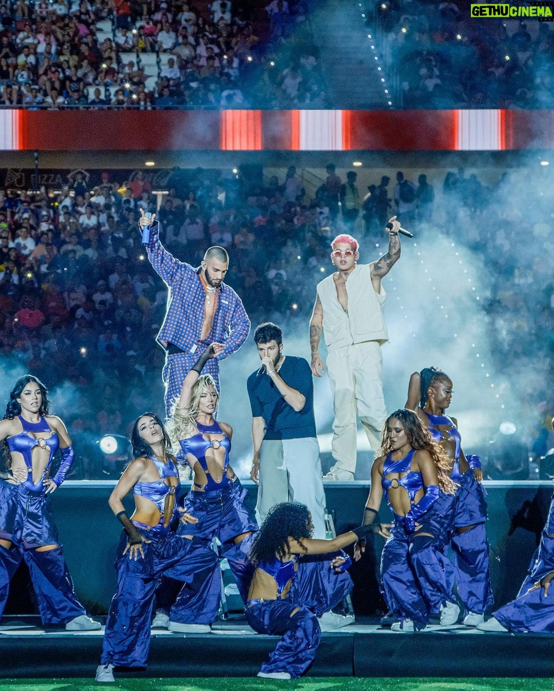 Sebastián Yatra Instagram - Colombia en la final de la @kingsleague @queensleague 🔥👸🏽🤴🏻🔥⚽️🇨🇴🌎🔥🔥🔥🫶🏻🫶🏻✨✨✨🏆 @manuelturizo @beelecito #VAGABUNDO Estadio Cívitas Metropolitano