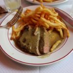 Sebastián Yatra Instagram – Todo gira entorno a _______ 🥖🥩🍨🍟🇫🇷 Saint-Germain-des-Prés