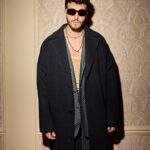 Sebastián Yatra Instagram - y si me visto así todos los días? @etro Milano, Italia