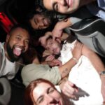 Sebastián Yatra Instagram - Hoy cierro uno de los años más bonitos de mi vida, donde me di el espacio de vivir experiencias diferentes a la música… antes mi vida era ser cantante, ahora son muchas más cosas que eso, y me parece bonito… recargado estoy, listo para volverles a compartir muchas nuevas canciones y girar, girar, girar (por donde ustedes quieran que vaya) , viene álbum en el 2024, pero más importante que eso.. FELIZ AÑO PARA TODOS ✨✨✨❤️❤️❤️ de verdad que LOS AMO, somos todos parte de lo mismo 🙏🏻💫✨🥹 Punta del Este, Uruguay