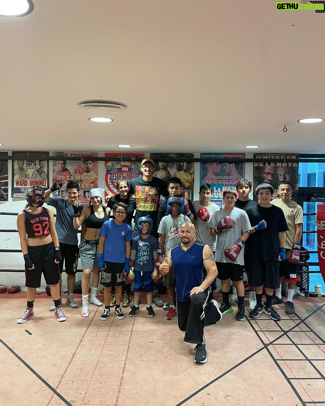 Sebastian Fundora Instagram - Thanks to coach Steve Quinonez for inviting us for work today. Its always a pleasure to see the next generation of boxing get to work. Palm Springs, California