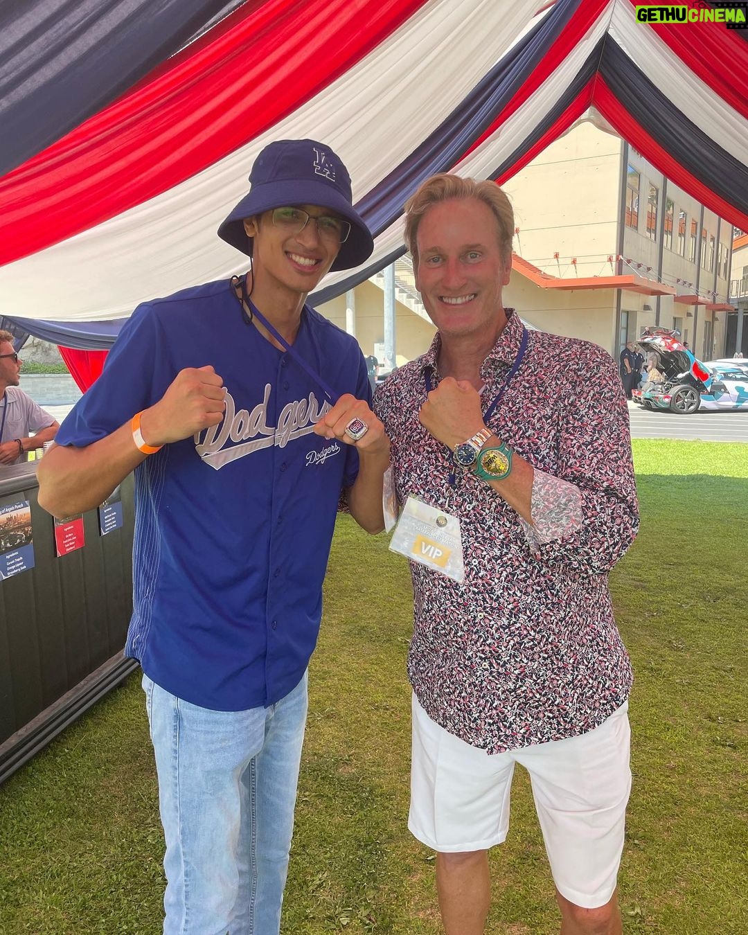 Sebastian Fundora Instagram - Thanks to @josemontanezphotography , Gary Gant, @oakley , and @boxing_chuy for inviting my sister and I to the Mid summer LA baseball celebration. Met some great people🥊⚾️ Los Angeles, California
