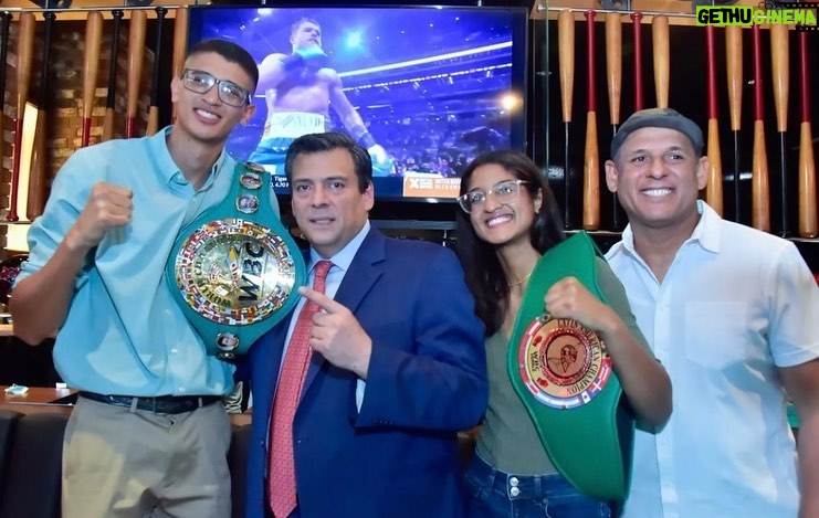 Sebastian Fundora Instagram - I want to Thank again @wbcmoro and everyone else for welcoming my team and I to the WBC family. It was an honor being a guest there today at WBC’s “Martes de Cafe” . This year has been an incredible one, and we’re not even half way done. Sky’s the limit!! #thetoweringinferno #wbcboxing #mexicocity Mexico City, Mexico