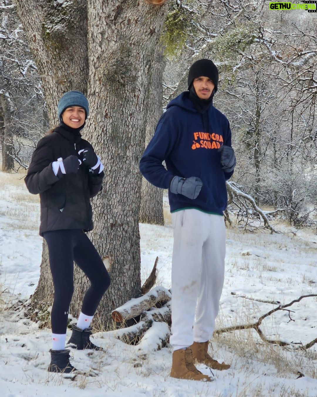 Sebastian Fundora Instagram - Too cool for school 😎🥶🥶