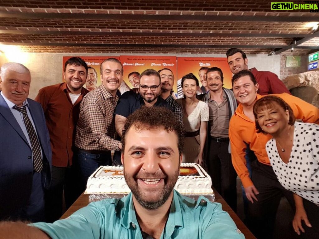 Selçuk Aydemir Instagram - Barış Yıldız'ın "Çalgı Çengi İkimiz son set günü" adlı çalışması
