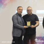 Selçuk Aydemir Instagram – TEDEM Koleji  Lise Öğrencilerimize Yönelik “Kariyer Zirvesi “Buluşması

“Kariyer Zirvesi “ etkinlikleri kapsamında konuklarımız; Senarist Yönetmen ve Yazar Selçuk Aydemir ,Yapımcı Senarist Ediz Kentkuran ve Komedyen Onur Gökçek’e katılımlarından ötürü teşekkür ederiz.

#sanatedemliolmakyeter 
#eniyimesleklersenin #tedemkolejierenköykampüsü