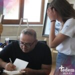 Selçuk Aydemir Instagram – TEDEM Koleji  Lise Öğrencilerimize Yönelik “Kariyer Zirvesi “Buluşması

“Kariyer Zirvesi “ etkinlikleri kapsamında konuklarımız; Senarist Yönetmen ve Yazar Selçuk Aydemir ,Yapımcı Senarist Ediz Kentkuran ve Komedyen Onur Gökçek’e katılımlarından ötürü teşekkür ederiz.

#sanatedemliolmakyeter 
#eniyimesleklersenin #tedemkolejierenköykampüsü