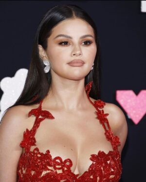 Selena Gomez Instagram - Thank you SO much for voting! We are so grateful! 
@gettyentertainment and @vmas