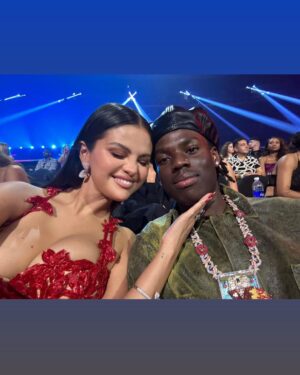 Selena Gomez Instagram - Thank you SO much for voting! We are so grateful! 
@gettyentertainment and @vmas