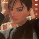Selena Gomez Instagram - I let my phone pick my posts now