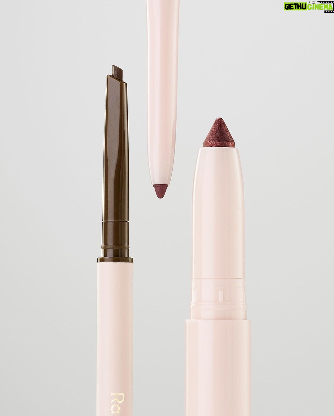 Selena Gomez Instagram - Check out my new @RareBeauty fall collection: All of the Above Weightless Eyeshadow Stick, Perfect Strokes Longwear Gel Eyeliner, and Brow Harmony Precision Pencil. It's creamy, longwearing, and perfect to take your look from day to night. This collection is all about self-expression and self-acceptance. It’s not about how you look but how you see yourself. Love what you see. ❤️ I’m so excited for you to try it – you can shop it only at @sephora on 7/6!