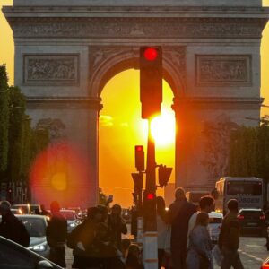 Selena Gomez Instagram - Thank you Paris for being a home to me for two months! I loved every moment. Working on this film has completely changed my life. I can’t wait to share more soon! Love you all 🤍