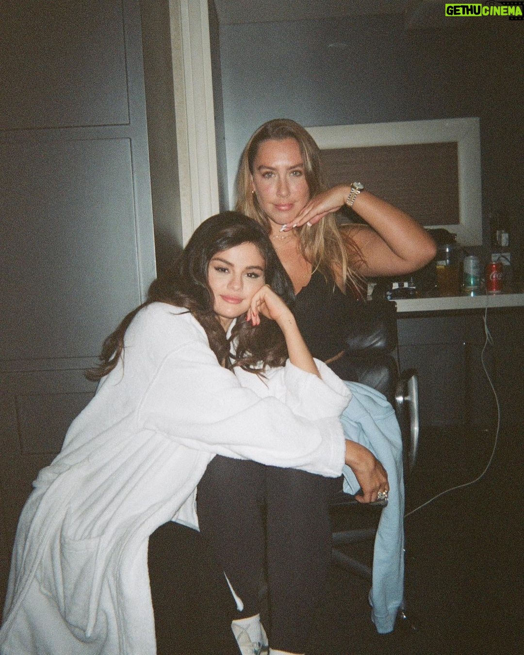 Selena Gomez Instagram - To the person who makes me laugh harder than anyone on this planet. My OG girl. Thas my best friend. Love you T #main #day1