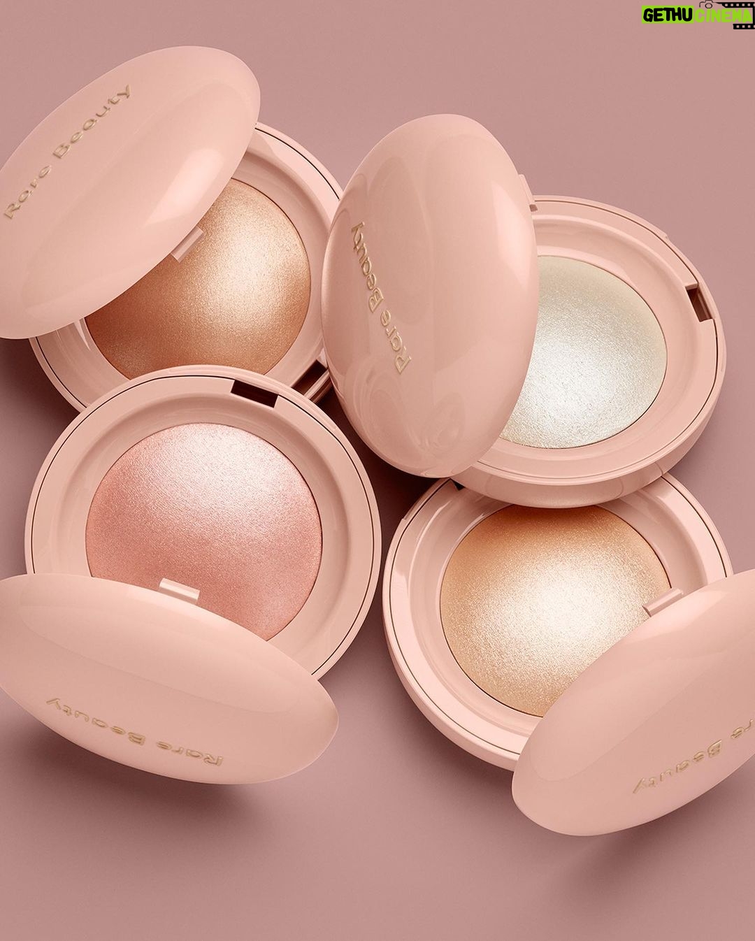 Selena Gomez Instagram - My new @RareBeauty Positive Light Silky Touch Highlighter & Brush is here. It feels like silk on your skin and is super lightweight -never seen a highlighter like this before. Available tomorrow or shop it early now only on the @Sephora app.