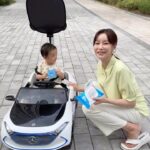 Seo Hwa-yi Instagram – 오늘 저녁 8시 💙스카트 !! 
믿고쓰는 유한킴벌리의 스카트 방송을 합니다!
주부가 되고나서 이런 아이템들 너무 사랑하자나요!

우리 골드 하기스 부터 👶🏻제가 사랑하는 브랜드가 많은 곳이어서
중간영상 제작해봤어요! #숏폼크리에이터 👀
힘은 들지만 결과까지 좋으면 얼마나 뿌듯하다구요!! 
좋은건 다 알아야되요!🔥
주방과 화장실 끝내주게 끝내버리는 청소 스카트로
바쁜 일상 속에서 빠르고 쉽게 하세요💙

👀마지막에 우리 골드👶🏻엄마 청소 도와주는거 심쿵 !! 💌

잠시후 8시 #유투브쇼핑라이브 🕖