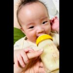 Seo Hwa-yi Instagram - 🍼더블하트 New 모유실감 💛 쇼케이스에 다녀왔어요! 우리 골드도 태어나자마자 더블하트로 시작해서 아직도 더블하트로💛 더블하트 좋은건 엄마들은 당연히 아실거구 디자인에 심쿵💛 만져보고 더 리얼해진 젖병에 더 심쿵!! 초대해 주셔서 감사합니다 🙏🏻 사진첩엔 온통 더블하트 뿐이네요💛 @doubleheart.korea 💛