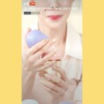 Seo Hwa-yi Instagram – 국민젖병 #더블하트 💛 
더블하트 New 3세대 공식 본사방송 두번째🍼
👶🏻실제 엄마라 자신있는 육아방송 

앞으로 더블하트와도 함께하게 되었어요!!🙏🏻
이번 라이브는 11만명이 넘는 분들이 함께 해주셨어요!

✅더블하트는 제게 특별해요!
산후조리원에서부터 우리 아기가 태어나자 마자 요 젖병으로 키우고 있고 지금역시 너무너무 잘 쓰고 있거든요🍼+10개가 넘는 쪽쪽이 까지 👌
실제로 쓰고 있는 육아템을 방송해서 더 햄볶!! 제 진심 느껴 지시죠??
거기에 국민젖병 1등 더블하트라니💛

이번에 New3세대는 디자인뿐만 아니라 #모유실감 이라해서 엄마 가슴같은 마쉬멜로우 같은 젖꼭지, 래치온라인수유가이드, 더 넓어진입구로 분유타기 쉬워지는 등 12년만에 완전 업그레이드 되었어요!! 👍🏻

역시나 대박! 
저를 믿어주시고 맡겨주신 더블하트 관계자님들 진심으로 감사합니다 🙏🏻

앞으로 쭉 💛 더블하트 💛에서도 뵐게요!
(골드야 고마워💛)

@doubleheart.korea