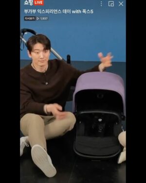 Seo Hwa-yi Instagram - 💜Bugaboo Experience Day 💜
📸오랜만에 올리는 방송영상! 

처음 섭외가 들어왔을때 실제로 우리 아가 골드가 
2대나 보유하고 있는 부가부 방송을 하게 되서 정말 기뻤구 ,
 (골드야 고마워!)👶🏻
평소에 좋아하던 잼형 선배님과 첫 방송이어서 더 영광이었습니다 🙏🏻
거기에 PD님까지 꿀조합 🍯

스케일까지 어마어마 했쥬? ✨
세상에 뛰어다니면서 자유롭게 방송했어요! ㅎㅎ
성공💜 서남매 첫 방송 성공적!!

광고, 홍보, 할인 하지 않아도 없어서 못사는 #부가부폭스5 ⭐️
함께 할 수 있어서 영광이었습니다🙏🏻
정말 제 진심이 느껴지셨쥬? 
엄마로 찐후기를 들려드릴수 있어서 행복했어요! 😁
곧 또 만나요!

믿고 맡겨주신 부가부코리아 관계자님들 @bugabookorea ✨

함께하구 처음 케미인데 너무 잘맞는 잼형오라버니 @colossus188 ✨

그리고 PD님 @0ssung0 ✨
 
모든 스텝분들까지 감사합니다 🙏🏻

새로워진 부가부폭스5 유투브에도 올렸으니 #많관부 부탁드려요!