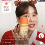 Seo Hwa-yi Instagram – 🎅

이제야 크리스마스를 올리는 이유는 
이제 육퇴를 했기 때문입니다🫣
하루는 왜 24시간 일까요??

후딱 지나가버린 #크리스마스 🎄
크리스마스컨셉 방송 많이 했는데
다 올리지도 못하고 늦은 🥲

🫶🏻매 순간 감사하고 행복하게 지내고 있어요!!
늦었지만 #메리크리스마스 입니다🎅?

전 그럼 또 낼 방송 공부를 총총
낼 방송 끝나고 강원도로 떠날거에요 🫣

🎅